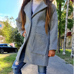 Stilīgs starpsezonas mētelis Pelēks 