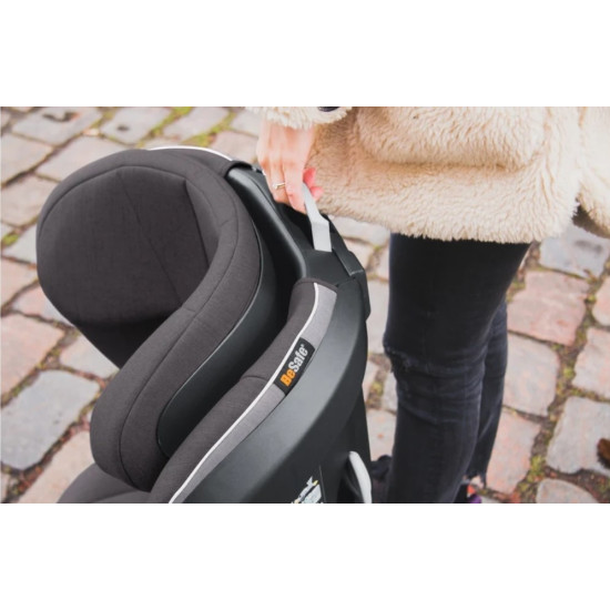 BeSafe iZi Flex S Fix autokrēsliņš 15-36 kg Black Cab 64 BeSafe iZi Flex S Fix autokrēsliņš 15-36 kg Black Cab 64