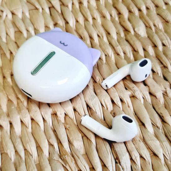 Bezvadu austiņas WIRELESS EARBUDS violetas Bezvadu austiņas WIRELESS EARBUDS violetas