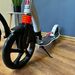 Skrejritenis URBAN SCOOTER 