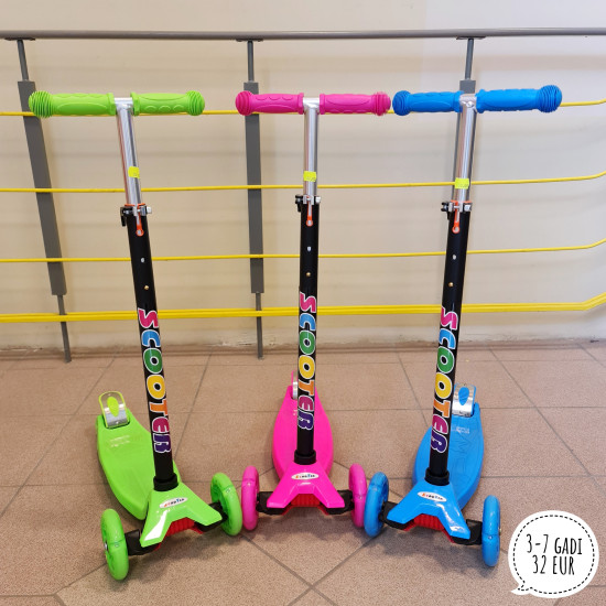 Skrejritenis ScooTer ar LED riteņiem Skrejritenis ScooTer ar LED riteņiem