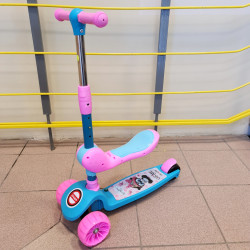 Skrejritenis Dream ar sēdekli Skrejritenis Dream ar sēdekli